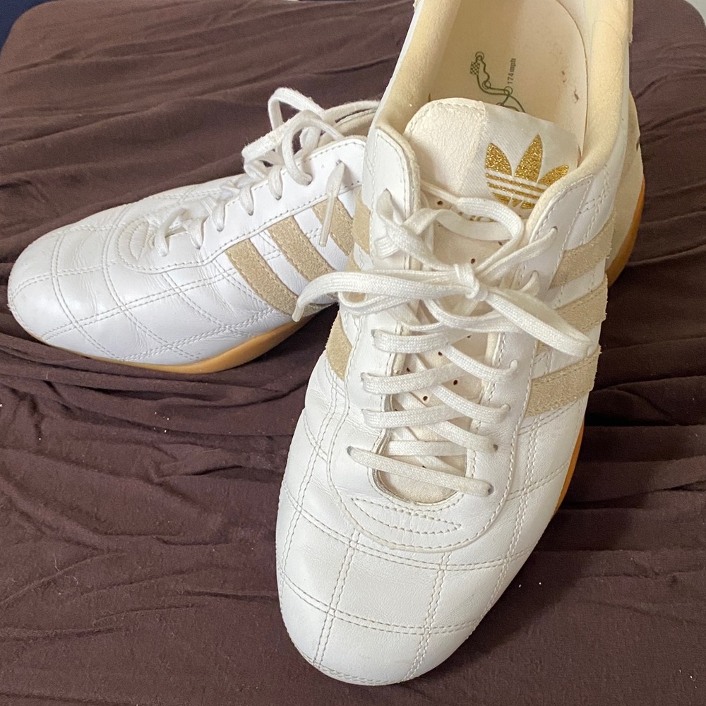 Adidas Men's White and Cream Sneakers